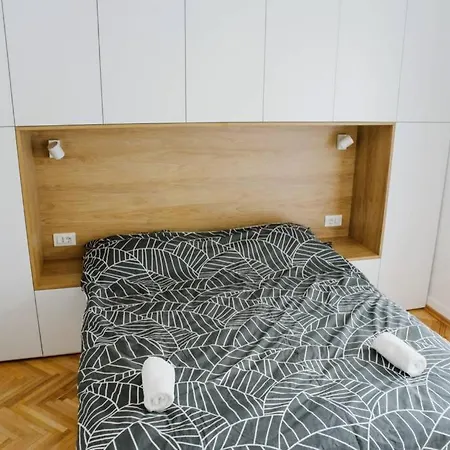 Millennium Bridge Cozy Location Apartment