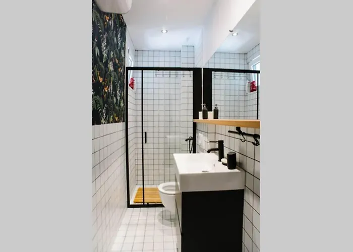 Millennium Bridge Cozy Location Daire Podgoriçe